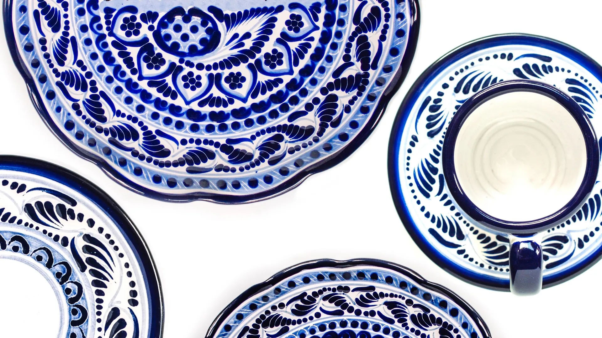 la cerámica de Talavera de la Reina y la Talavera de Puebla (México) y Txacala son dos caras de la misma moneda artesana